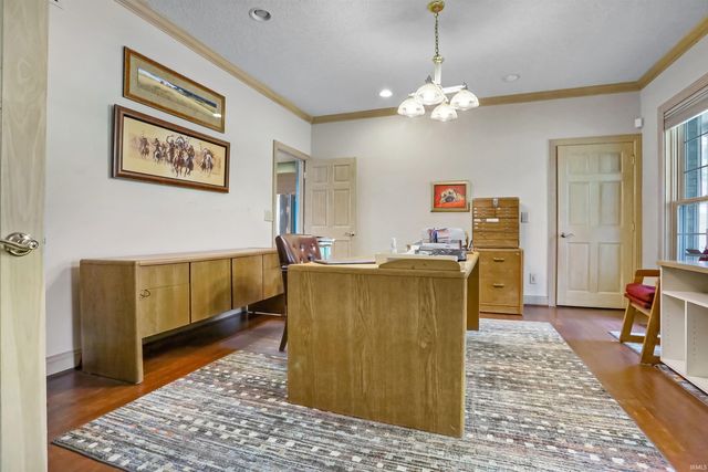 1411 S Center Road, Boonville, IN 47601
