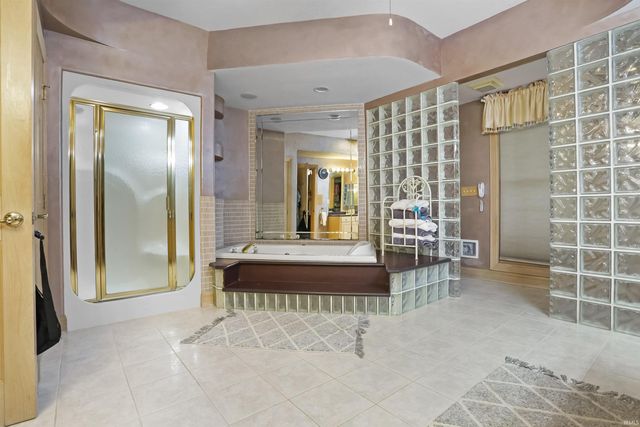 1411 S Center Road, Boonville, IN 47601