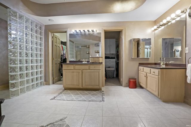 1411 S Center Road, Boonville, IN 47601
