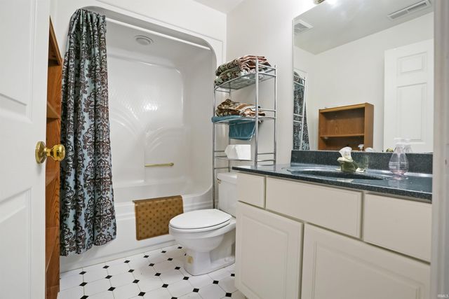 1411 S Center Road, Boonville, IN 47601