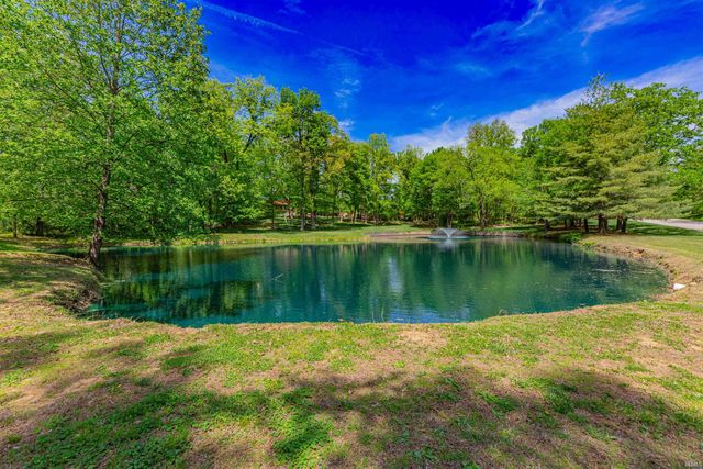 1411 S Center Road, Boonville, IN 47601