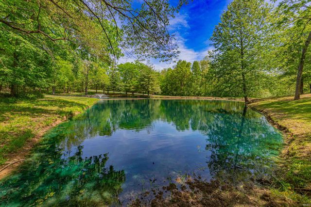 1411 S Center Road, Boonville, IN 47601