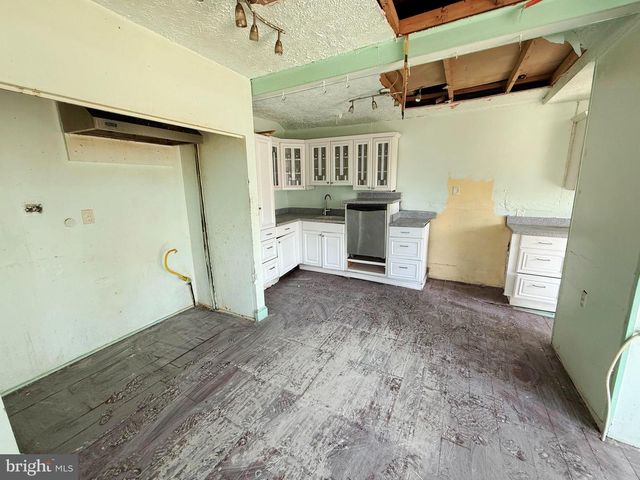 705 WOODBOURNE AVE, Baltimore, MD 21212