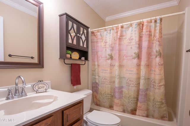 18373 Woodland Hills Road, Abingdon, VA 24210