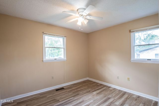 18373 Woodland Hills Road, Abingdon, VA 24210