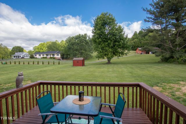18373 Woodland Hills Road, Abingdon, VA 24210