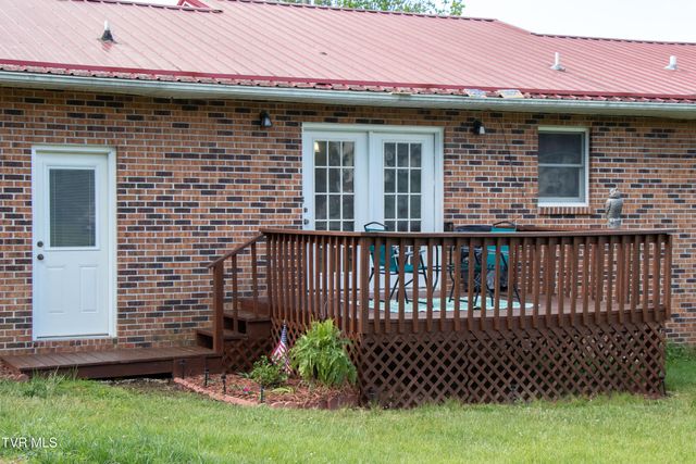 18373 Woodland Hills Road, Abingdon, VA 24210