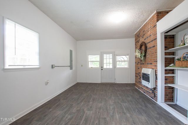 18373 Woodland Hills Road, Abingdon, VA 24210