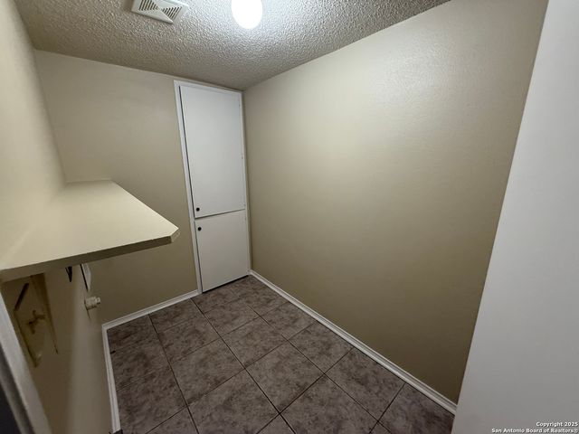 8015 Chestnut Gate, Converse, TX 78109