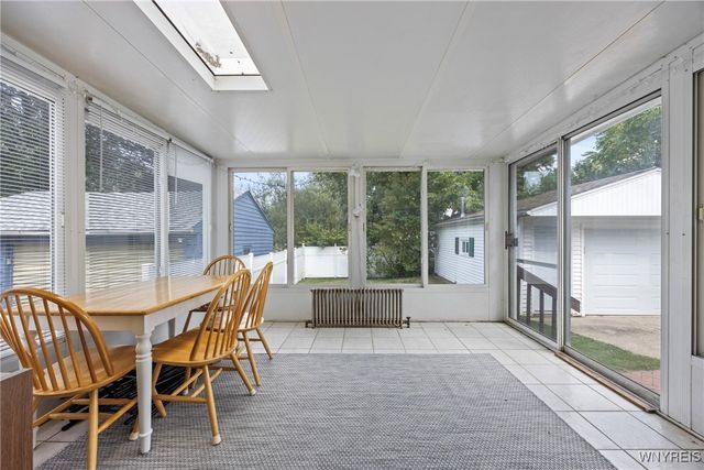 50 Pardee Avenue, Lancaster, NY 14086