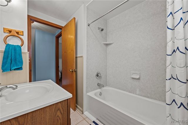 50 Pardee Avenue, Lancaster, NY 14086