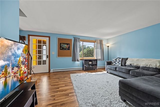 50 Pardee Avenue, Lancaster, NY 14086