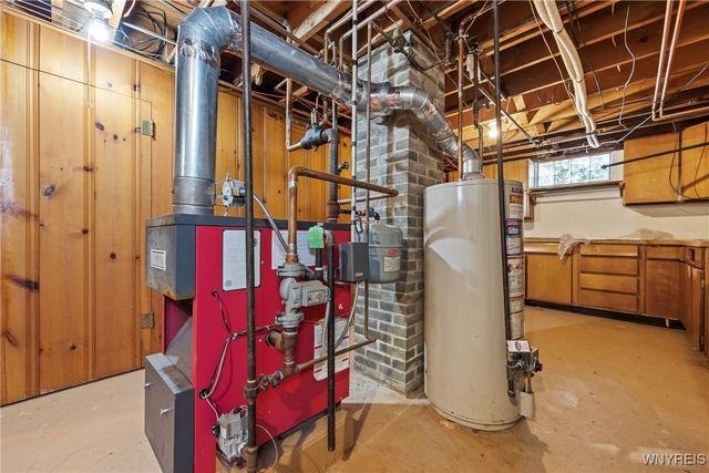 50 Pardee Avenue, Lancaster, NY 14086