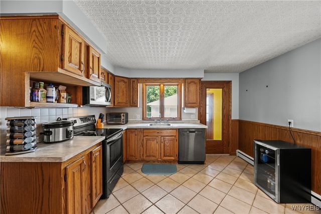 50 Pardee Avenue, Lancaster, NY 14086