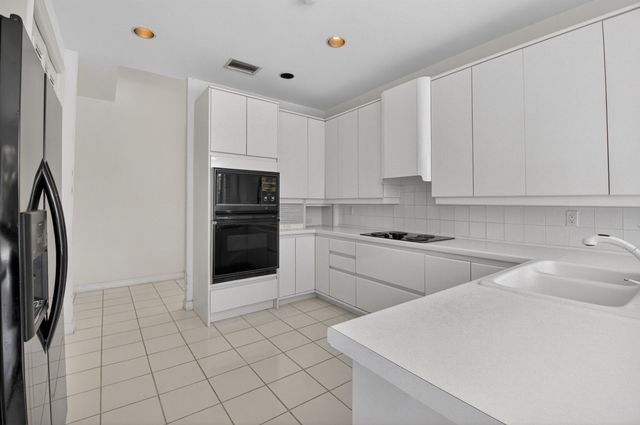 5768 Harrington Way, Boca Raton, FL 33496