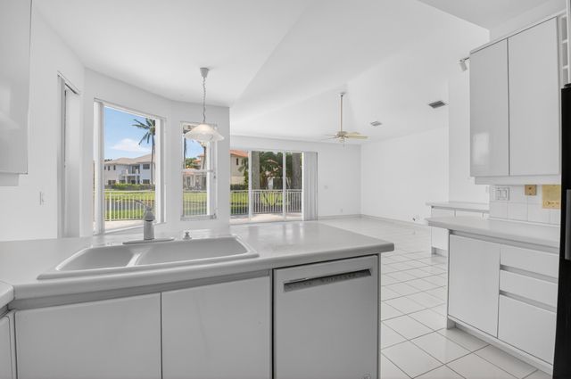 5768 Harrington Way, Boca Raton, FL 33496