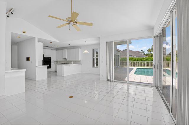 5768 Harrington Way, Boca Raton, FL 33496