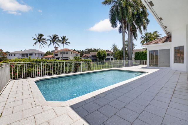 5768 Harrington Way, Boca Raton, FL 33496