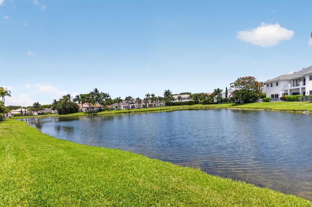 5768 Harrington Way, Boca Raton, FL 33496
