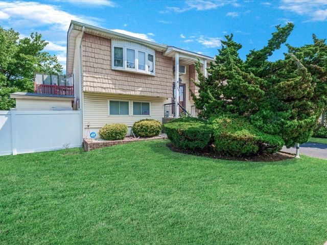165 Meister Boulevard, Freeport, NY 11520