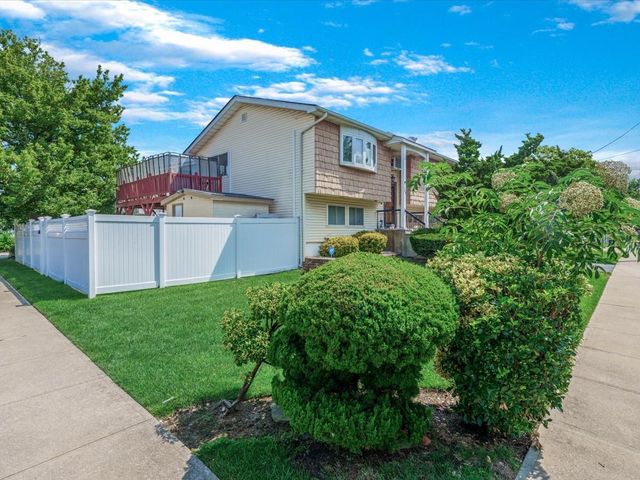 165 Meister Boulevard, Freeport, NY 11520