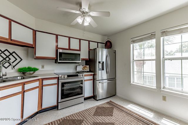 4895 Lake Waterford Way W 2-207, Melbourne, FL 32901