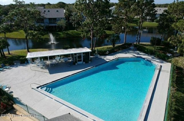 4895 Lake Waterford Way W 2-207, Melbourne, FL 32901