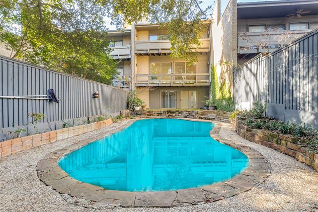 4024 Buena Vista Street, Dallas, TX 75204
