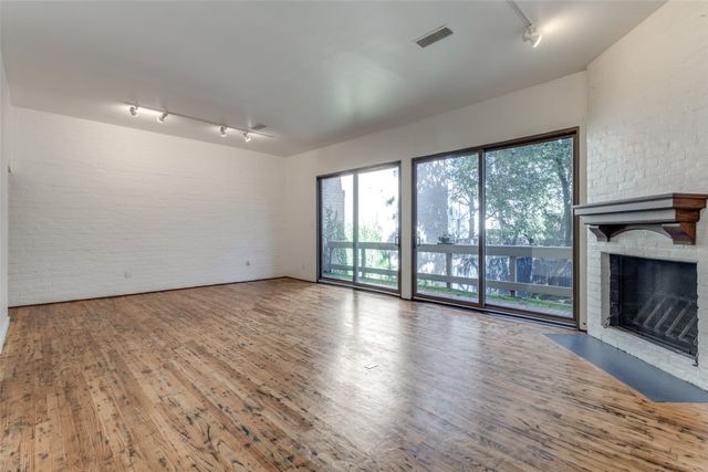 4024 Buena Vista Street, Dallas, TX 75204