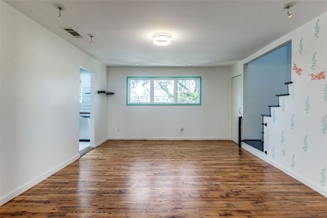 4024 Buena Vista Street, Dallas, TX 75204