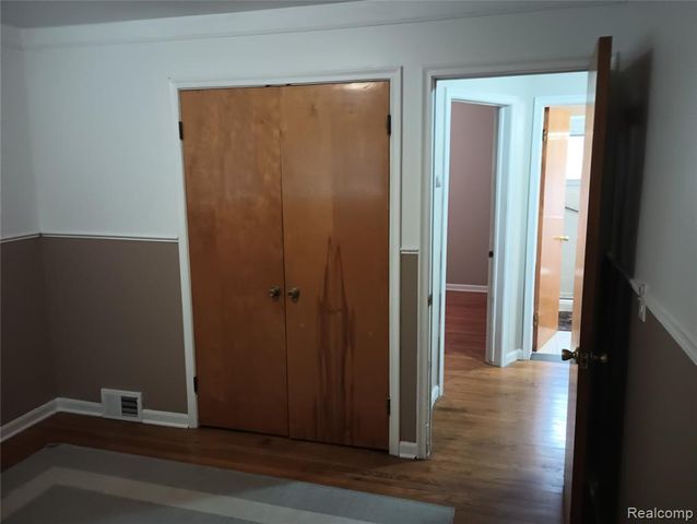 22134 Wick Road, Taylor, MI 48180