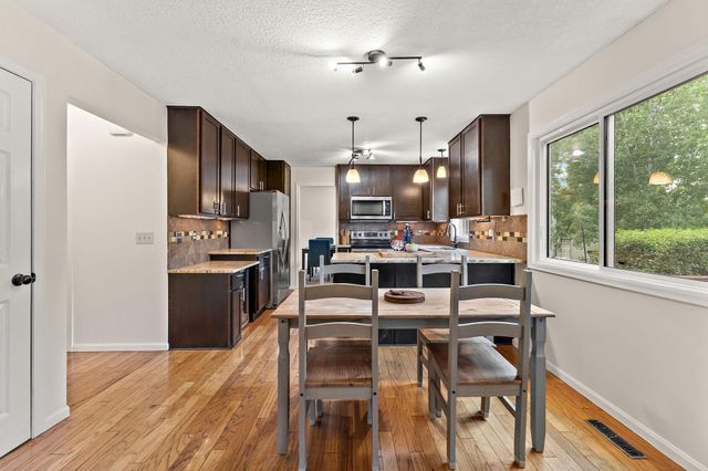 15659 Highview Lane, Apple Valley, MN 55124