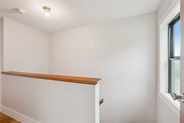 1302 Arrowhead Road, Mt Vernon, IA 52314