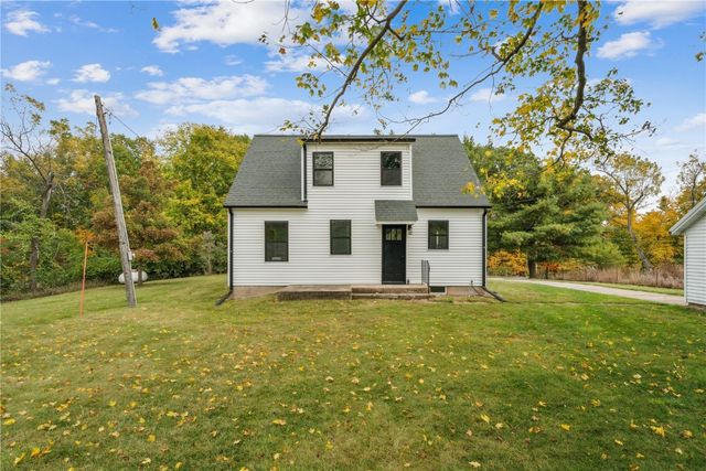 1302 Arrowhead Road, Mt Vernon, IA 52314