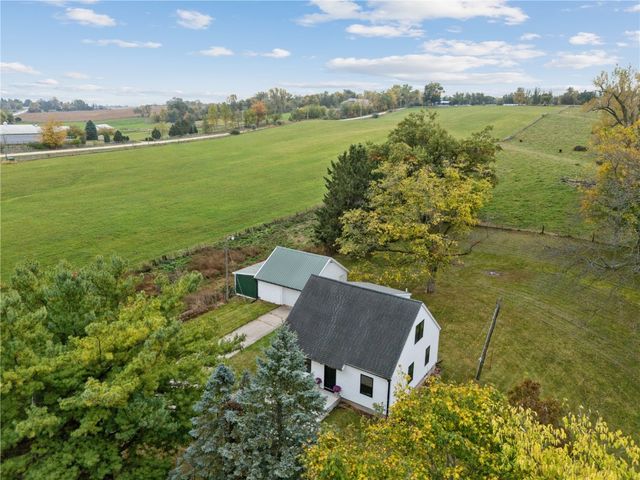 1302 Arrowhead Road, Mt Vernon, IA 52314