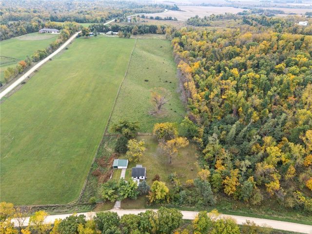 1302 Arrowhead Road, Mt Vernon, IA 52314