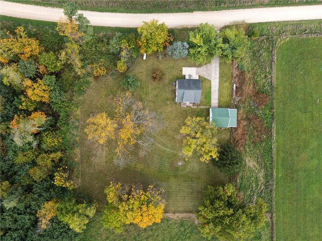 1302 Arrowhead Road, Mt Vernon, IA 52314