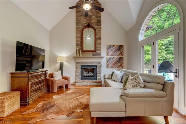 4412 Stafford Glen Court, Oak Ridge, NC 27310