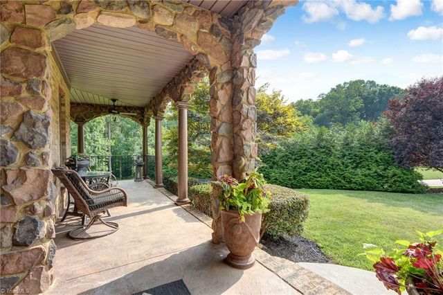 4412 Stafford Glen Court, Oak Ridge, NC 27310