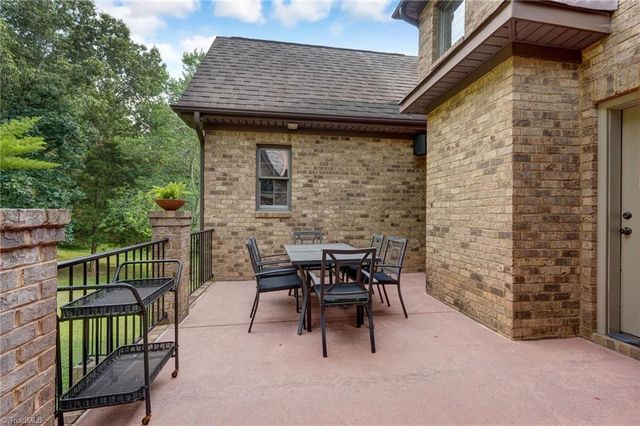 4412 Stafford Glen Court, Oak Ridge, NC 27310