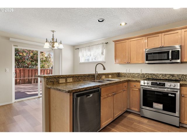 4606 Nw SIDEWINDER Pl, Beaverton, OR 97006