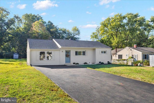 5614 NORTON RD, Alexandria, VA 22303