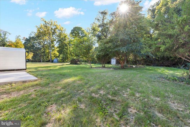 5614 NORTON RD, Alexandria, VA 22303