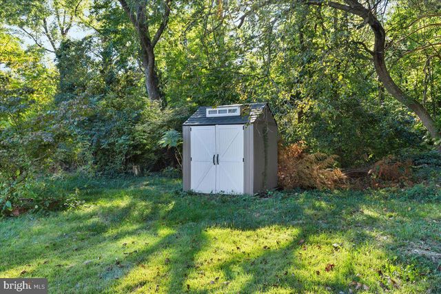5614 NORTON RD, Alexandria, VA 22303