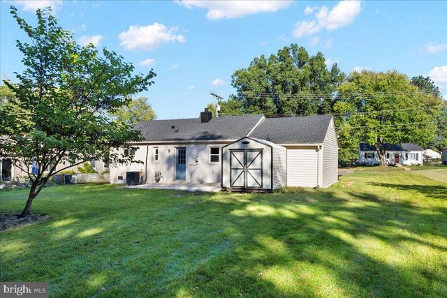 5614 NORTON RD, Alexandria, VA 22303