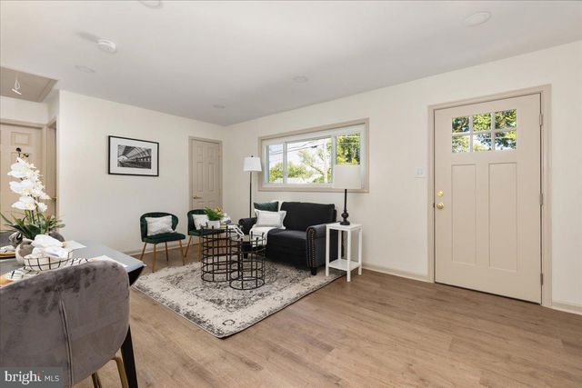 5614 NORTON RD, Alexandria, VA 22303