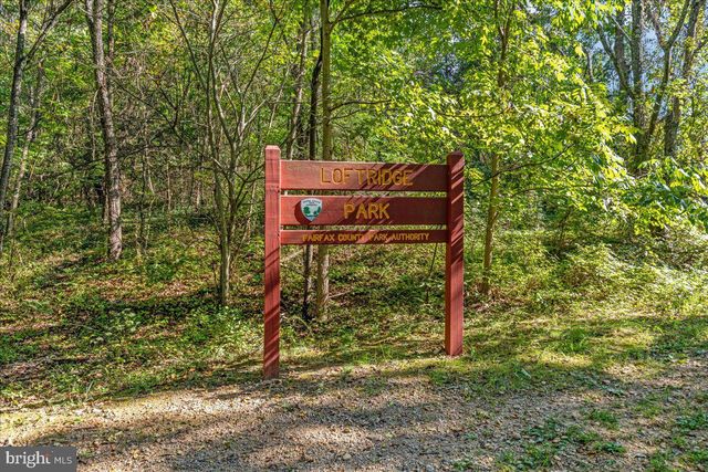 5614 NORTON RD, Alexandria, VA 22303