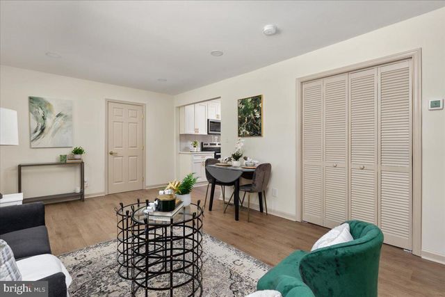 5614 NORTON RD, Alexandria, VA 22303