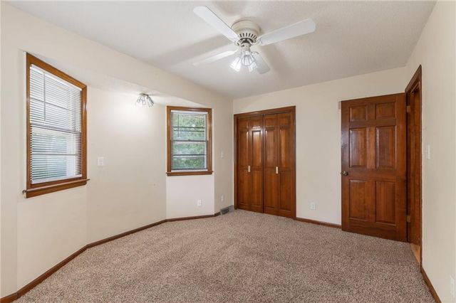 6832 Sterling Avenue, Raytown, MO 64133