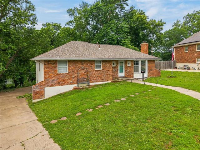 6832 Sterling Avenue, Raytown, MO 64133
